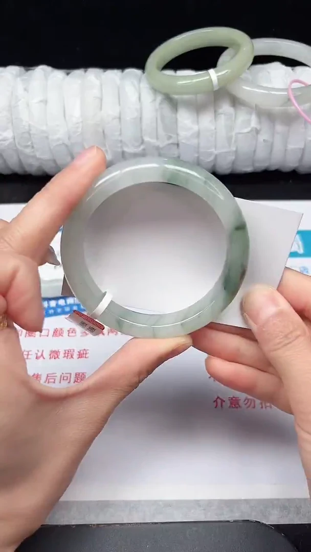 未镶嵌手镯石英质玉142-56/57