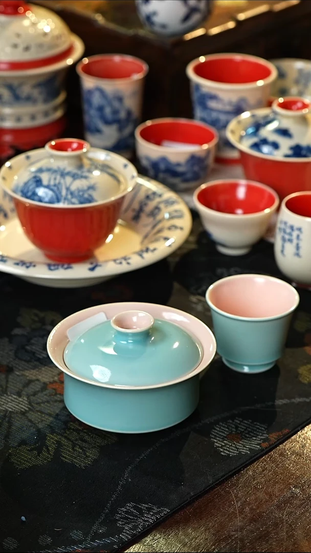 雨香斋淡绿内粉一盖碗一杯