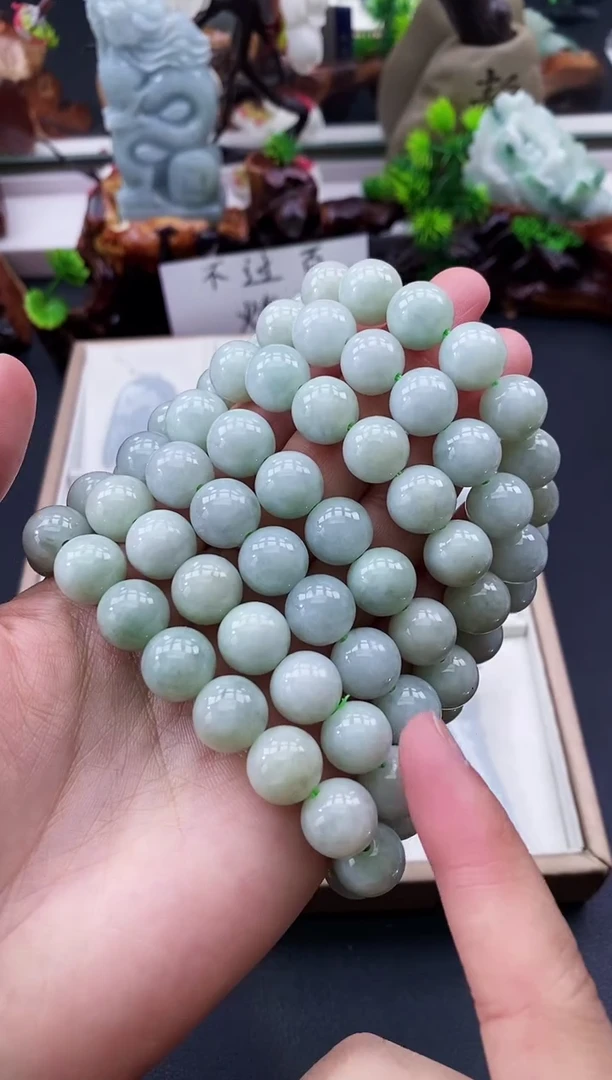 颈饰未镶嵌翡翠天然缅甸A货翡翠随机发一件12mm