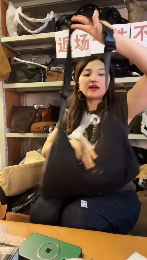 牛皮（革）高端订制时尚百搭女士包包