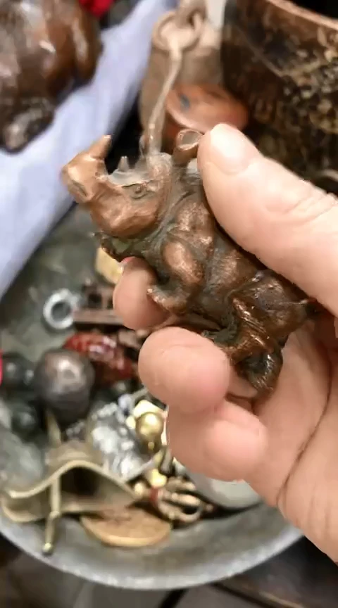 【闪购商品】一物一拍编号犀牛把件