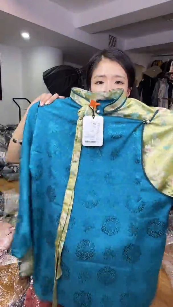 衬衣       XL码      120-130斤