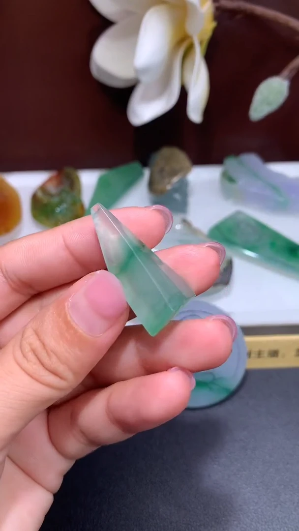 定制翡翠未镶嵌
