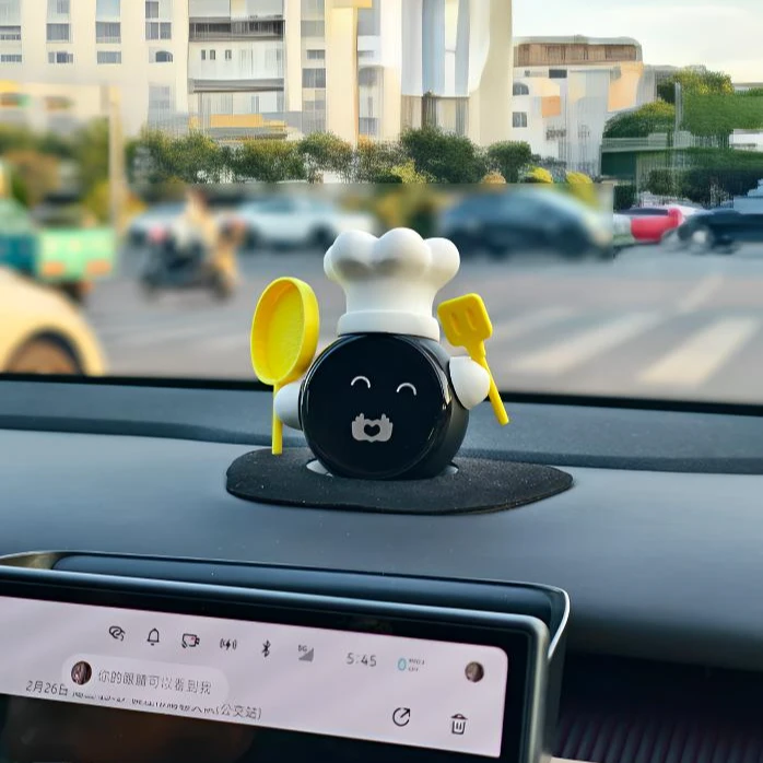 小厨神蔚来汽车nomi帽子可爱中控摆件车载装饰趣味装饰配件