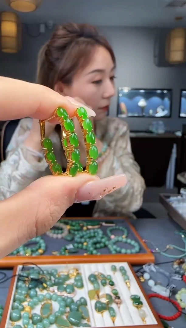 和田玉银S925镶嵌耳饰1