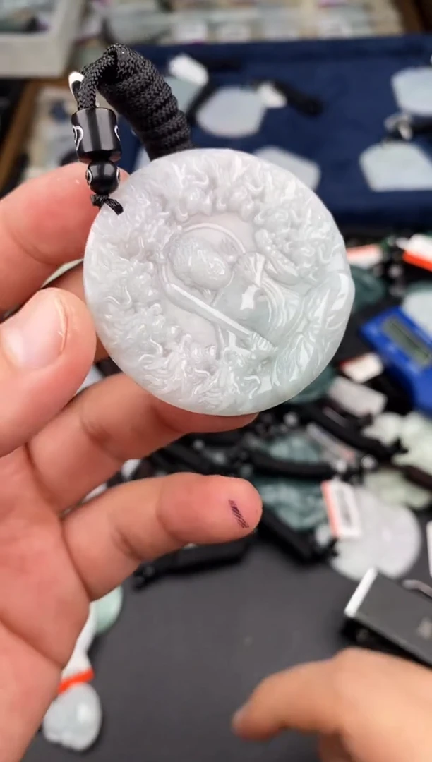 【闪购商品】翡翠颈饰未镶嵌  天然翡翠，一物一图