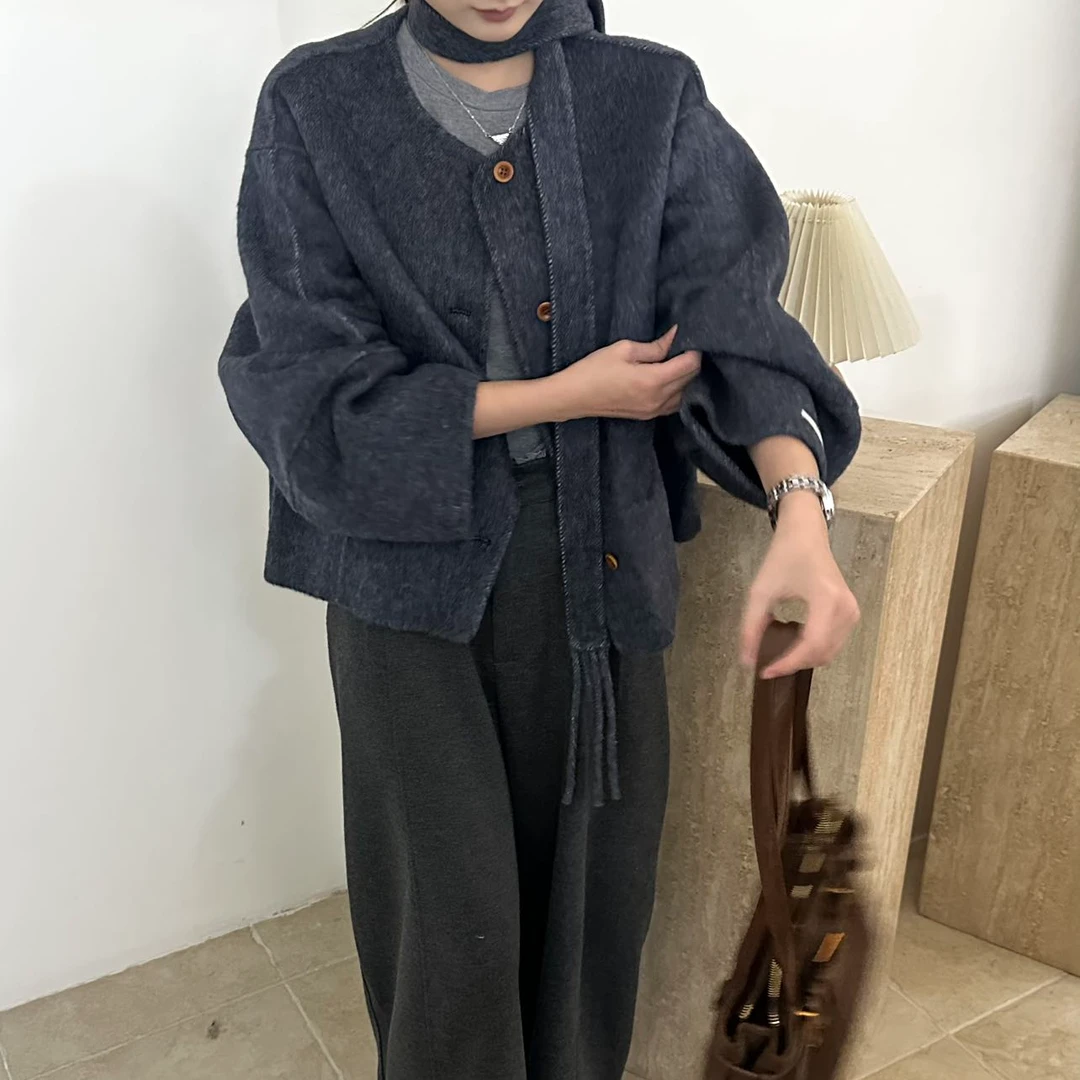 温柔瑶-白茶-“羊毛+兔毛+桑蚕丝”复古圆领大衣-357