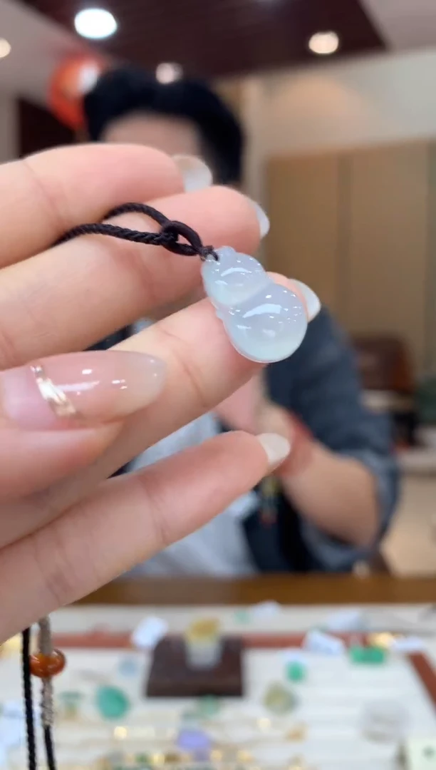 吊坠(不含链)未镶嵌翡翠葫芦