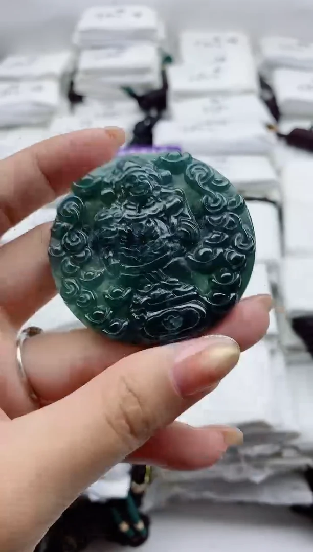 颈饰未镶嵌翡翠8