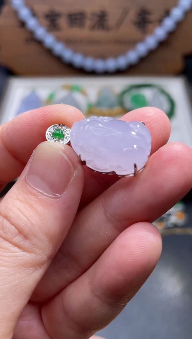 【闪购商品】翡翠颈饰18K金镶嵌18...........