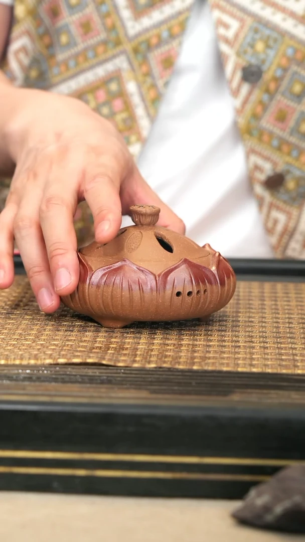 茶壶紫砂15《莲台香炉》段泥