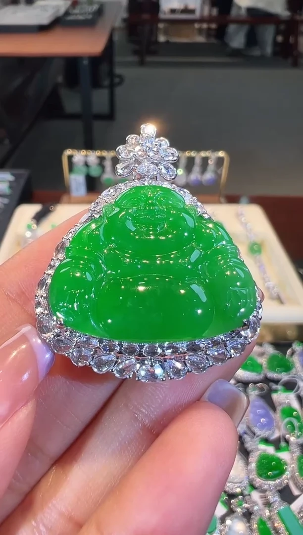 【闪购商品】翡翠吊坠(不含链)18K金镶嵌翡翠