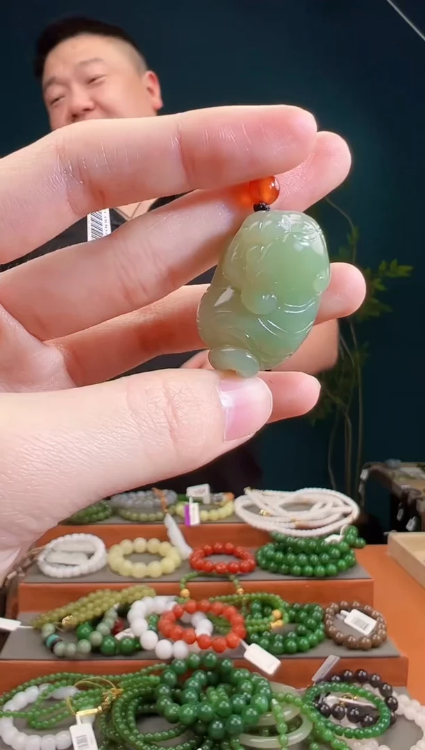 颈饰未镶嵌和田玉多样性发货 拍一单发一个