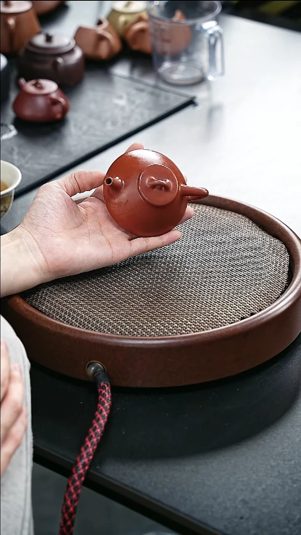 茶壶紫砂子冶-朱泥-全手工微微瑕-130cc