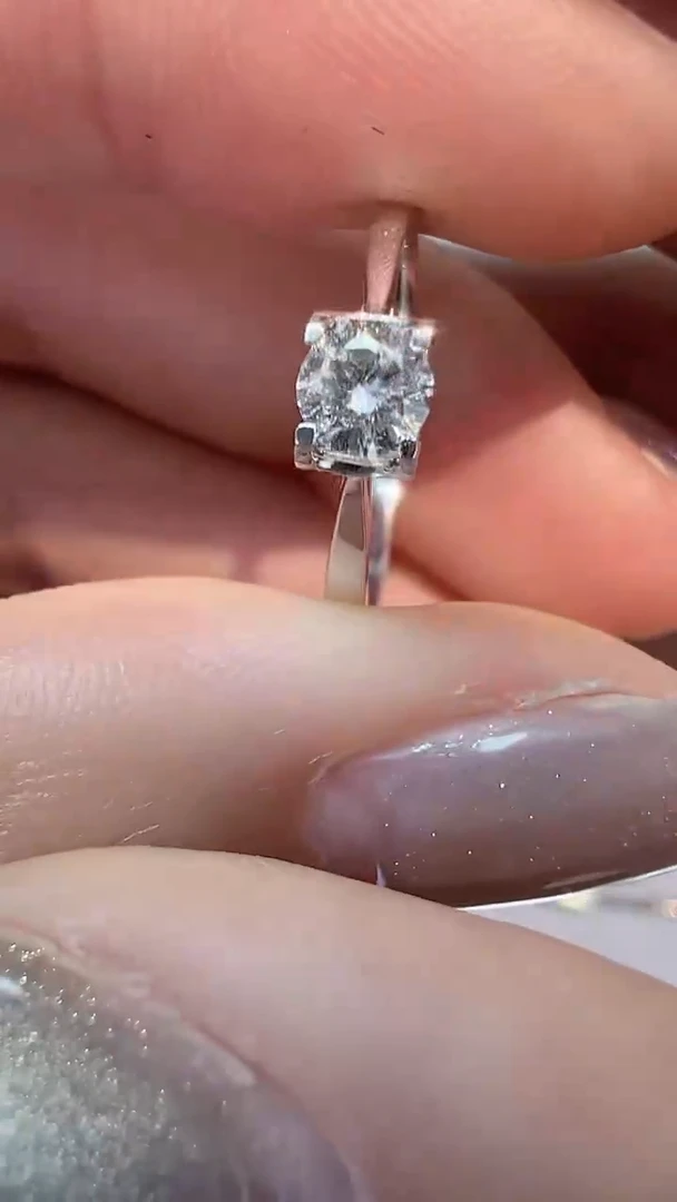 【闪购商品】钻石戒指/指环18K金镶嵌多样性发一