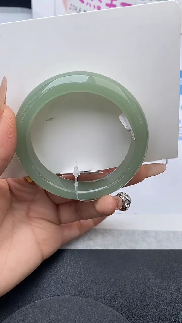 未镶嵌手镯石英质玉w235-DB57+