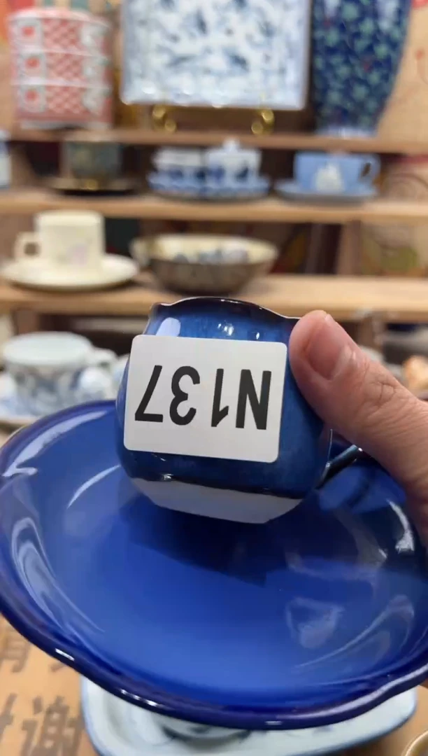 瓷片橘***猪瓷片------N137