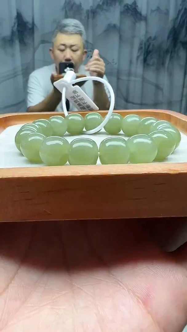 未镶嵌手串和田玉湖水绿老邢卡13纯天然拍一发一