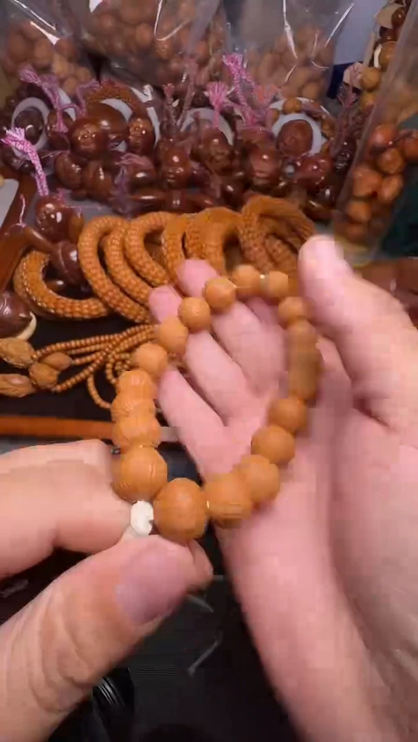 手串橄榄核猴头土豪