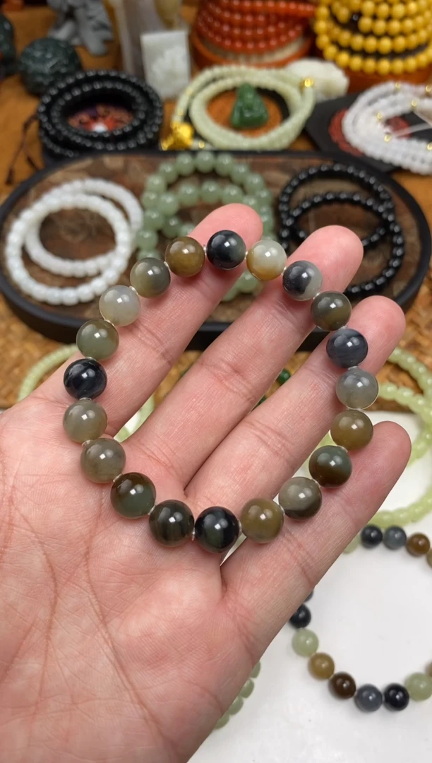 颈饰未镶嵌和田玉手串