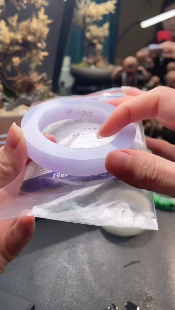 未镶嵌手镯定制翡翠晨*定制手镯不退不换