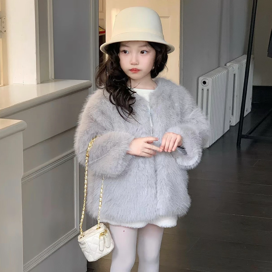 女孩冬装女童皮草外套2025新款儿童洋气加厚保暖毛毛衣中大童过冬