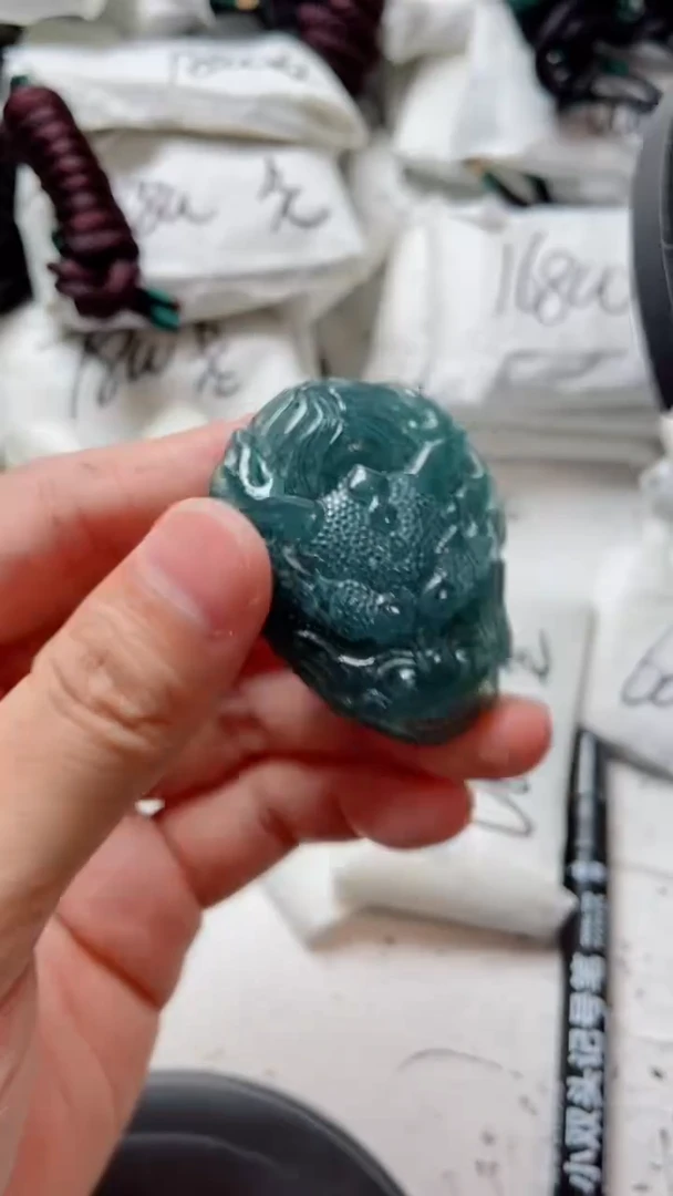翡翠未镶嵌颈饰888888888888
