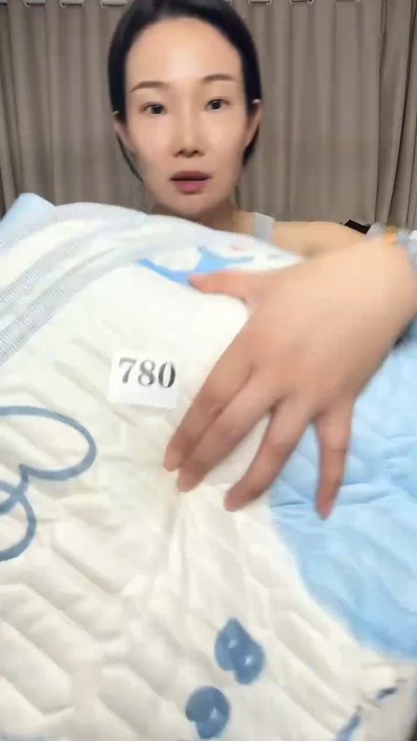 梅*瑕疵床上用品一物一拍780