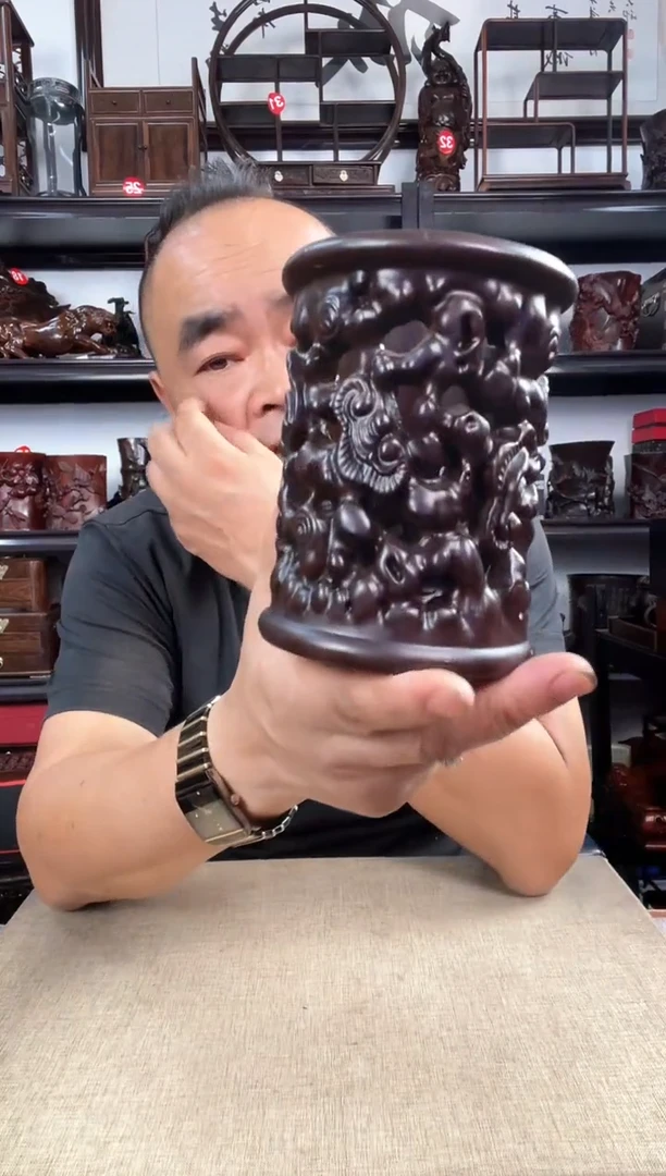 木新款笔筒老李红木工艺品