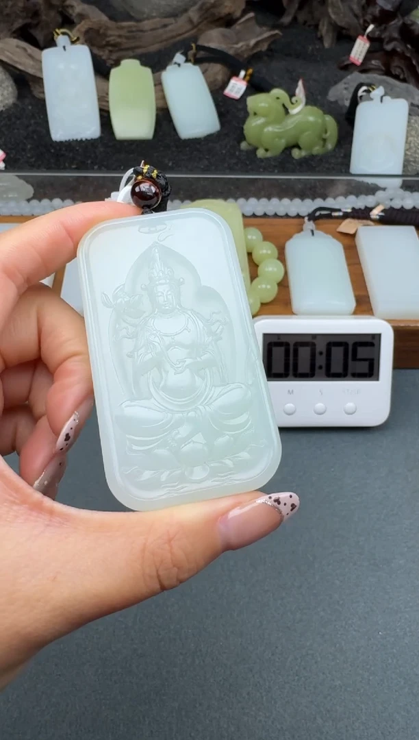 颈饰未镶嵌和田玉3