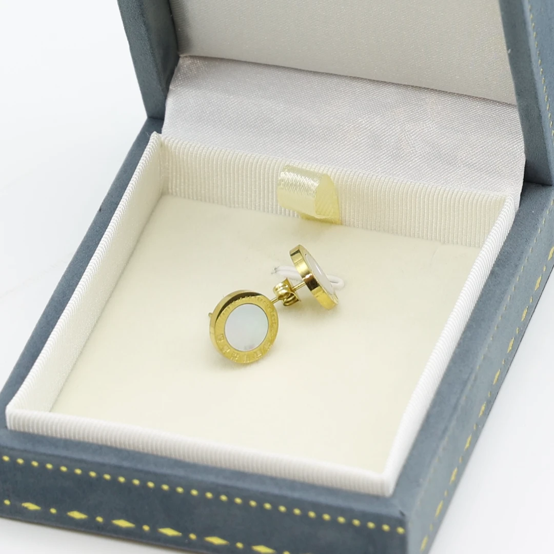 钛钢贝壳耳饰 爱里没有惧怕耳钉