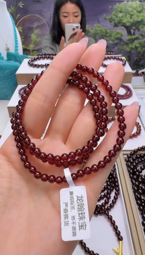 【闪购商品】石榴石手串未镶嵌石榴石多圈4mm+多样式发一