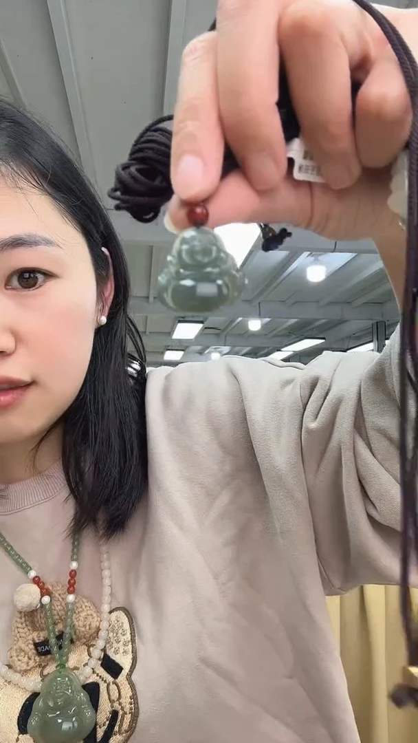 吊坠(赠链)未镶嵌和田玉佛公吊坠