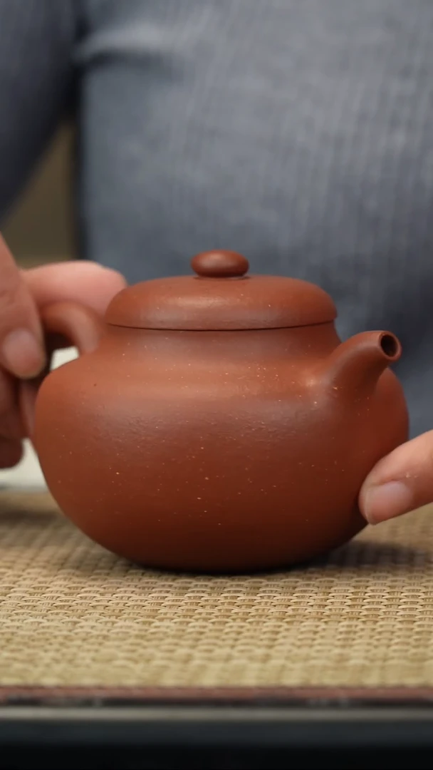 【闪购商品】紫砂茶壶红降坡柿园230c