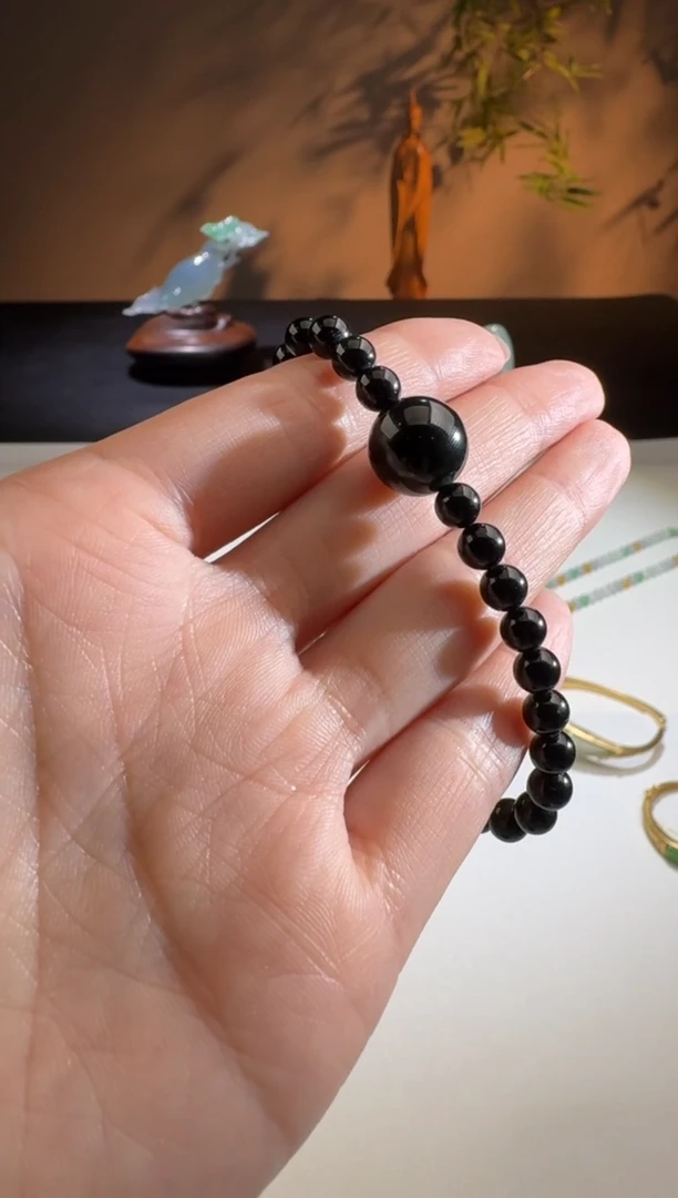 【闪购商品】翡翠手串未镶嵌舒雅