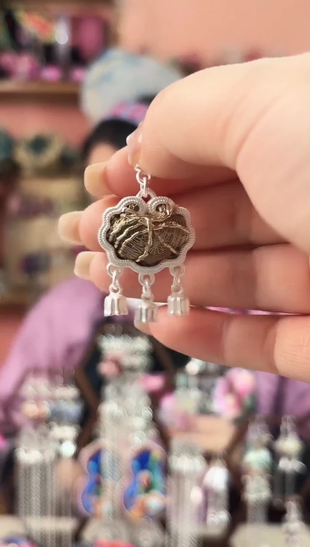 艺枝独绣手工饰品  502