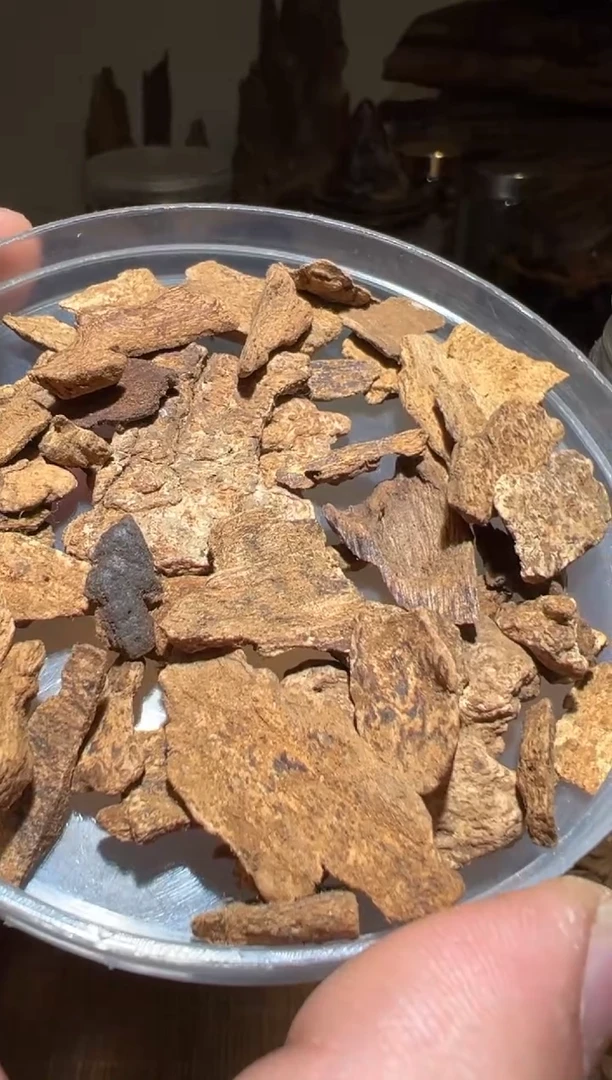 【闪购商品】沉香沉香碎屑斯里兰卡10克