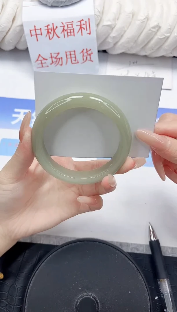 未镶嵌手镯石英质玉122-56