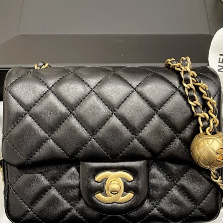 99新 Chanel/香奈儿 金球方胖子单肩包/DT122