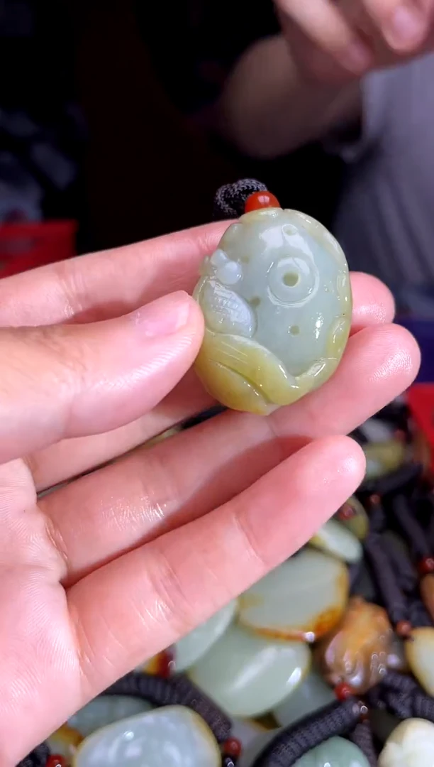 和田玉未镶嵌挂件1