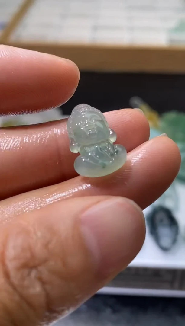 【闪购商品】定制翡翠未镶嵌翡翠毛货~