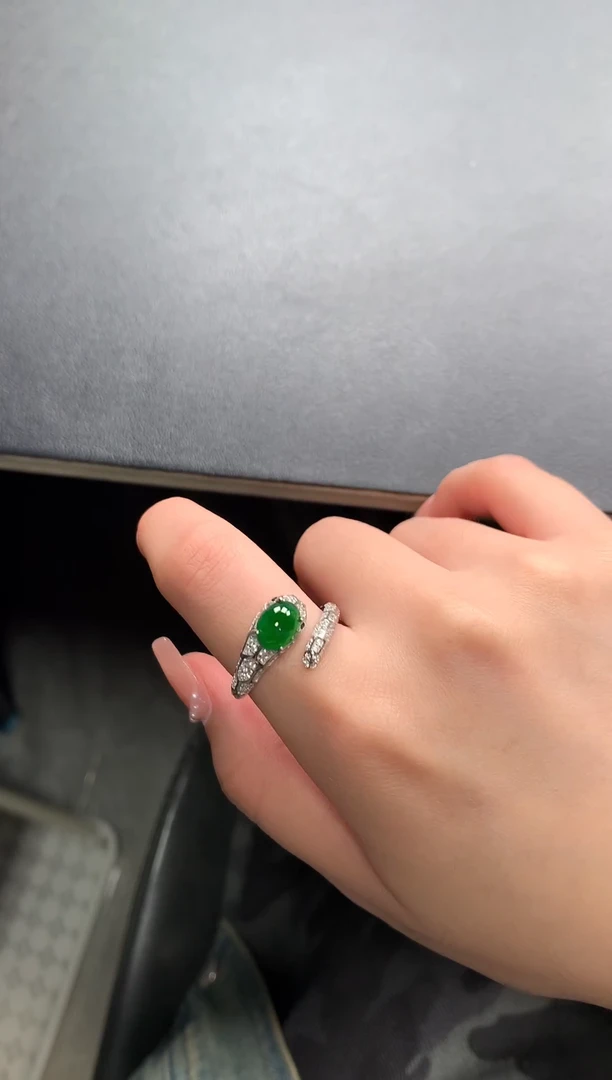 【闪购商品】翡翠戒指银S925镶嵌52141