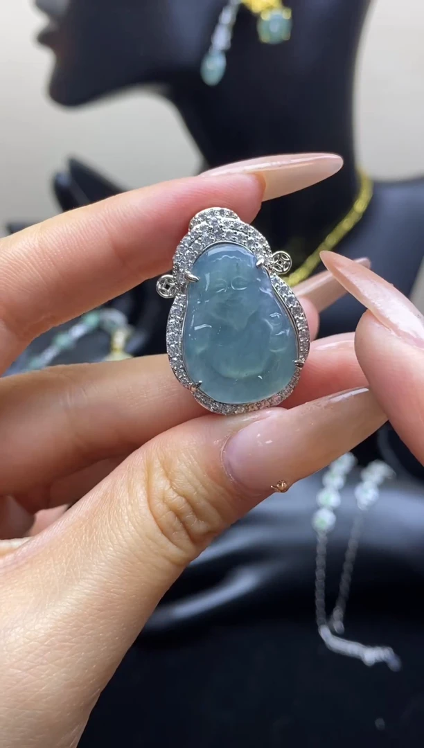 项圈未镶嵌翡翠天然翡翠A货
