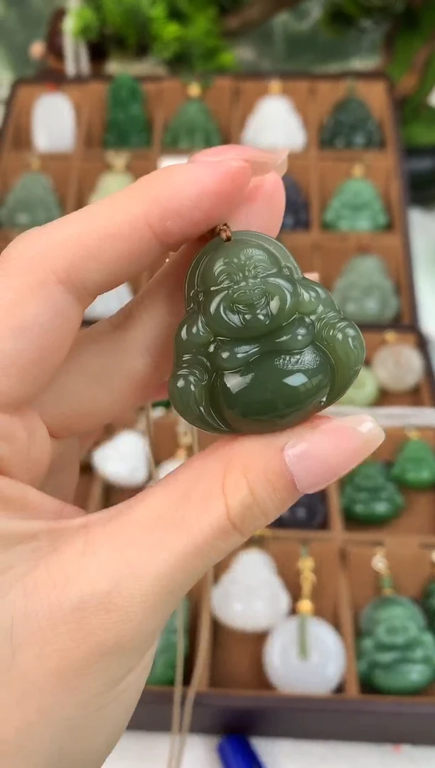 颈饰未镶嵌和田玉吊坠35mm