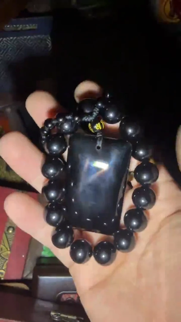 未镶嵌手串和田玉（墨玉）闪购高端商品链接