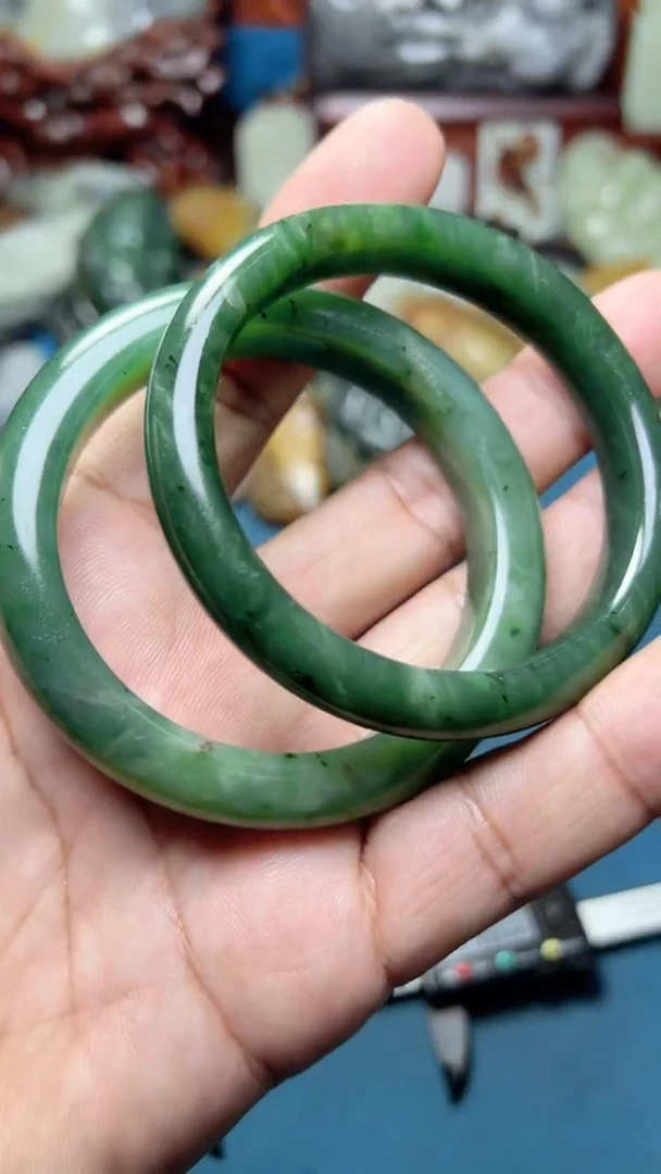 和田玉未镶嵌把件2