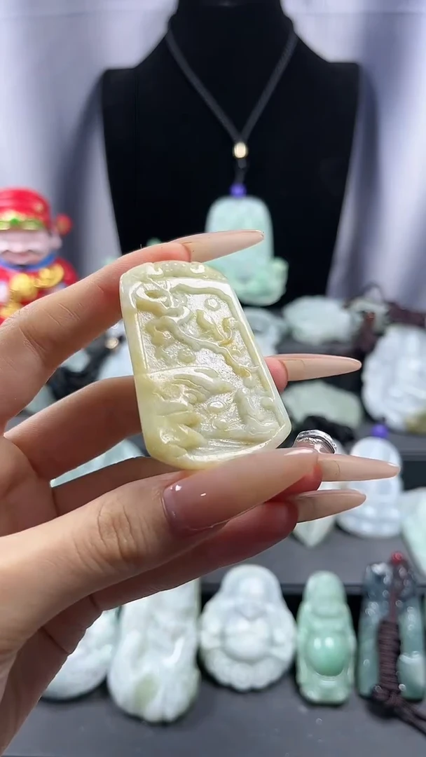 【闪购商品】翡翠颈饰未镶嵌山水悟道