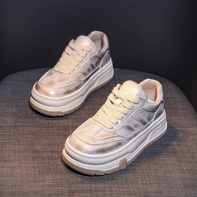 【初见T】韩版小白鞋女2025潮款时尚厚底板鞋增高女鞋运动休闲鞋女