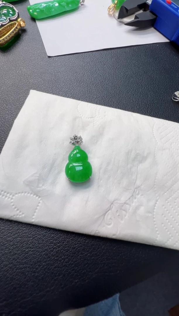 翡翠18K金镶嵌吊坠(不含链)尚*2980