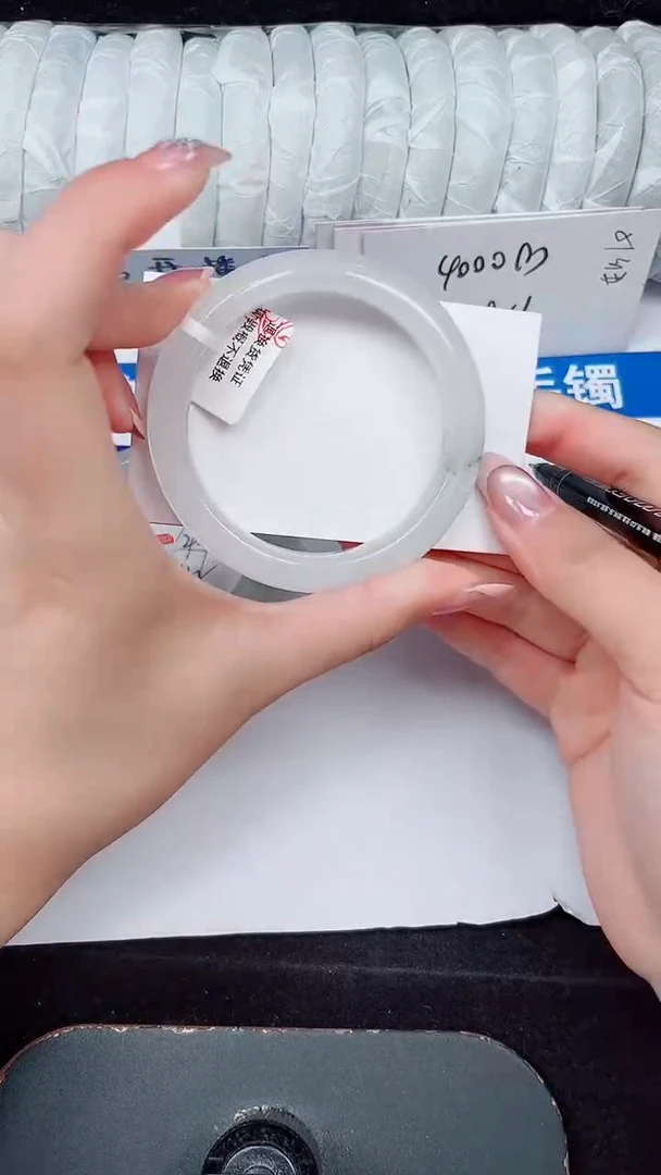 未镶嵌手镯石英质玉350-54/55